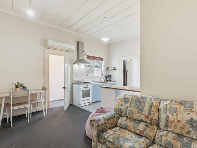 6 Chambers Street, North East Valley