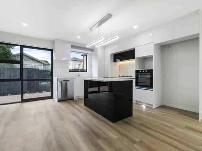 2/86 Luke Street, Otahuhu