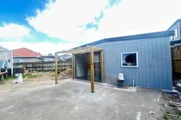 43 Huia Road, Papatoetoe