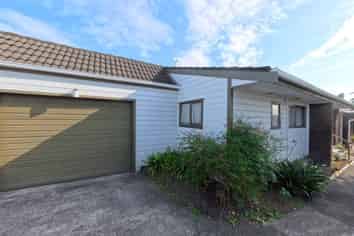 2/21 Northall Road, New Lynn