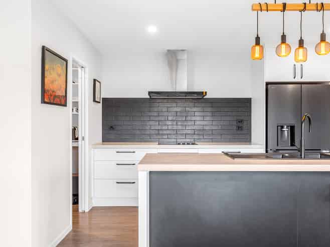 5 Earl Way, Amberley