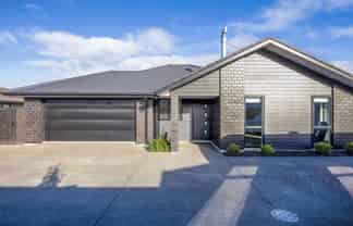 5 Earl Way, Amberley
