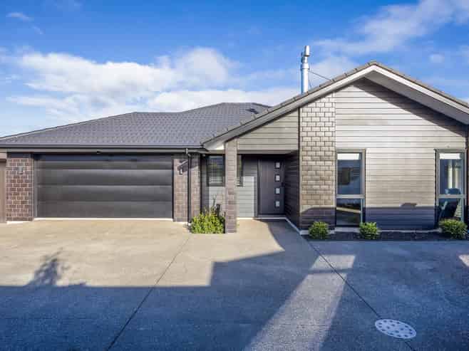 5 Earl Way, Amberley