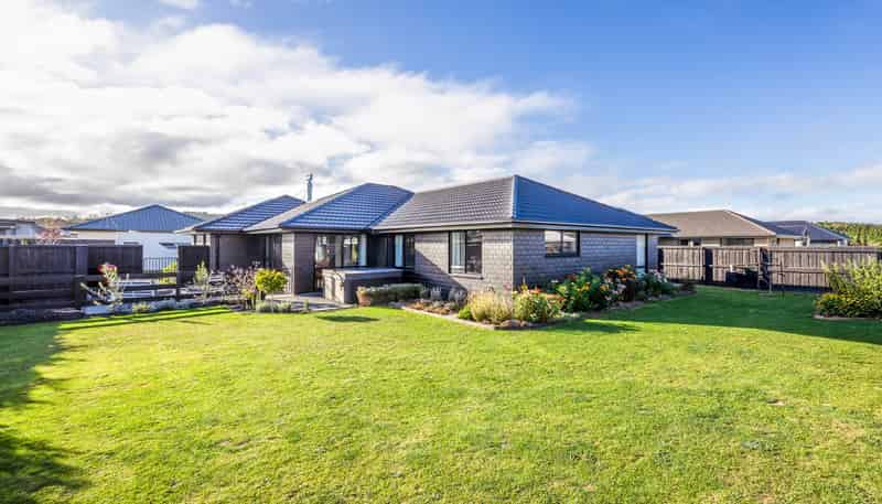 5 Earl Way, Amberley