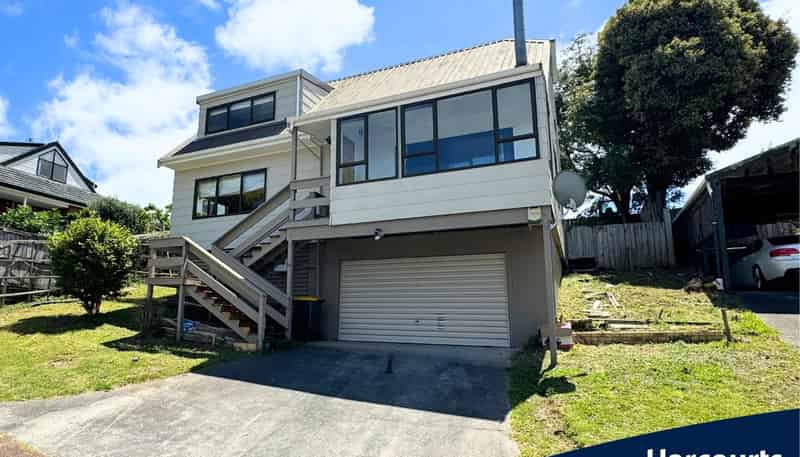 6a Cambric Place, Botany Downs