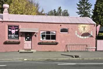 23-27 Campbell Street -    The Flying Pig, Duntroon