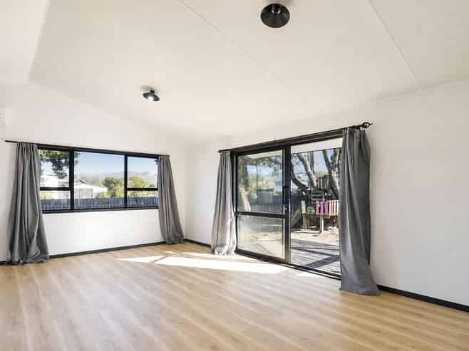 32 Gem Street, Pukehangi