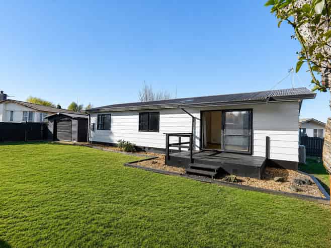 32 Gem Street, Pukehangi
