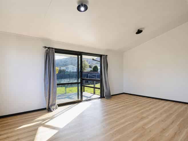 32 Gem Street, Pukehangi