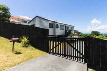 6 Worthington Place, West Harbour