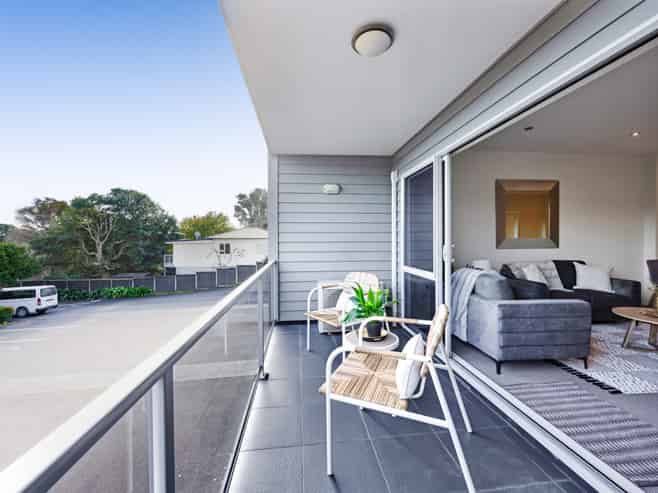 4/16 Ronald Street, Strandon
