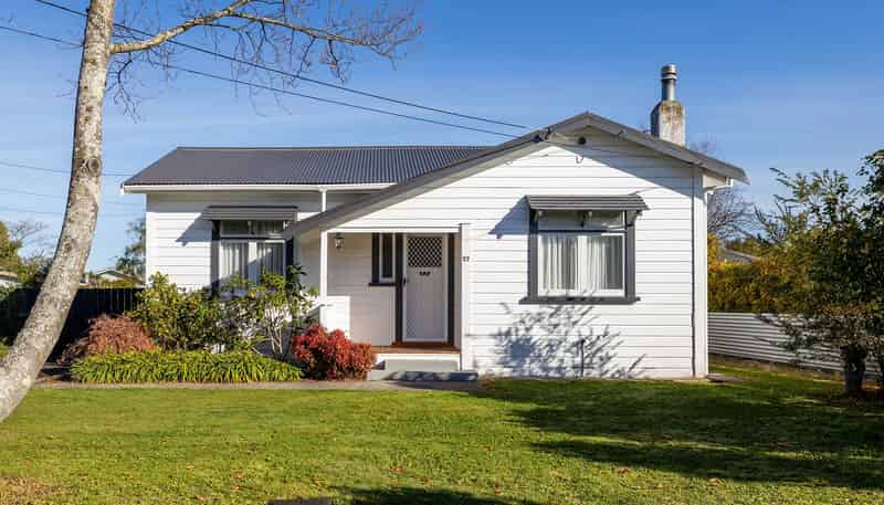 27 Fleet Street, Solway
