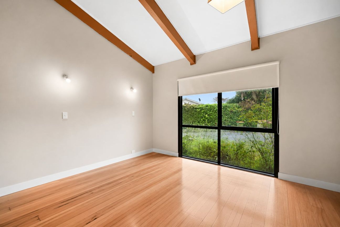 18 Rhonda Avenue - Meer