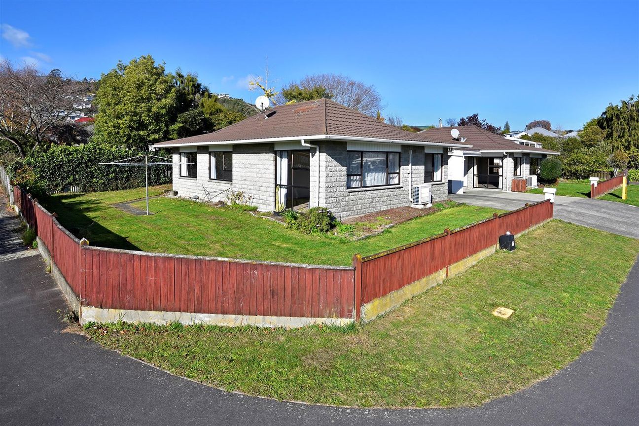 FREEHOLD & READY TO MOVE ON IN - Widok 2