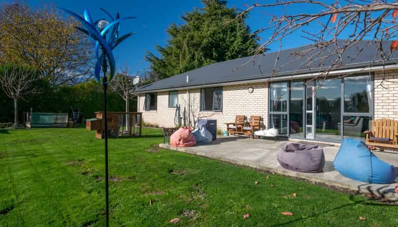 8A High Street, Renwick