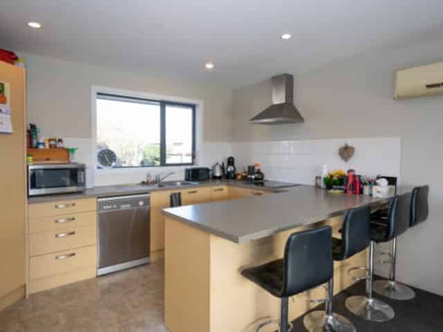 8A High Street, Renwick
