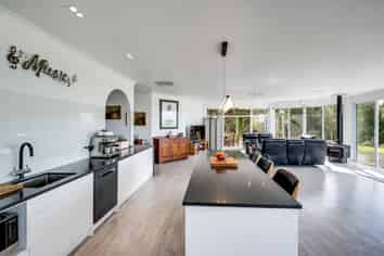 573a Whakapirau Road, Maraekakaho