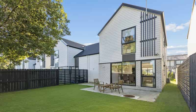 27 Paapaakiri Loop, Takanini