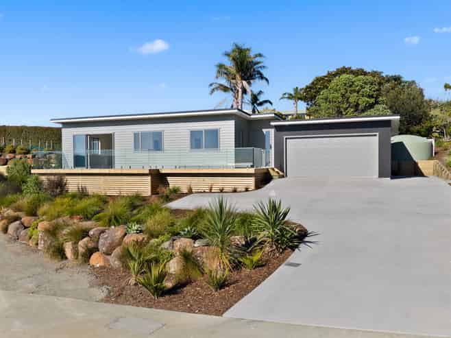 8 Stoney Bay Lane, Cable Bay