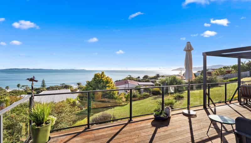 37 Seaview Road, Cable Bay