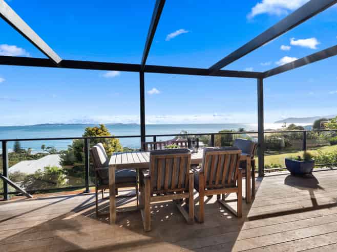37 Seaview Road, Cable Bay