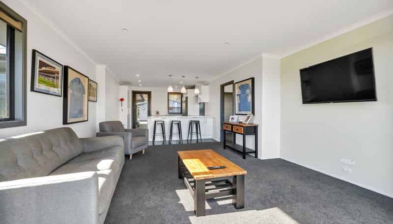 1384 Egmont Road, Egmont Village
