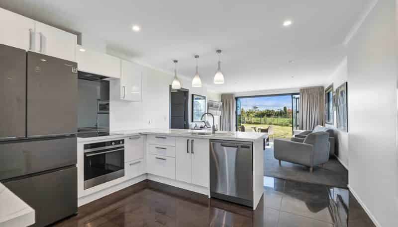 1384 Egmont Road, Egmont Village