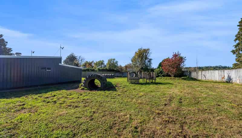 1384 Egmont Road, Egmont Village