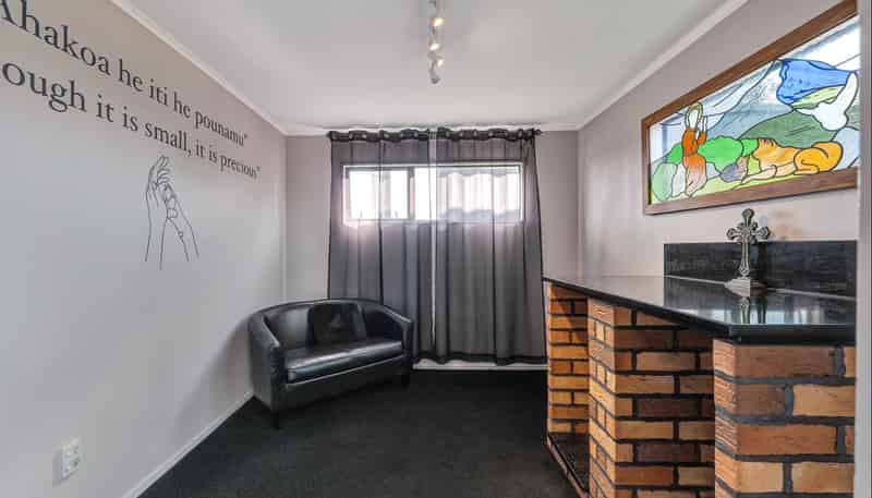 1384 Egmont Road, Egmont Village
