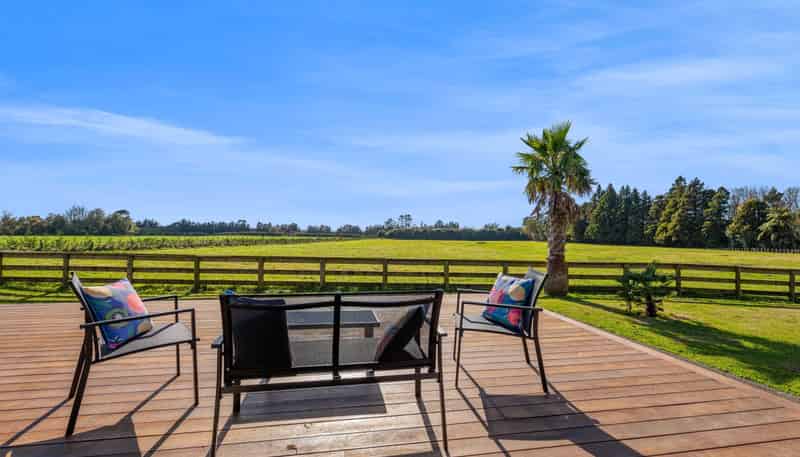 1384 Egmont Road, Egmont Village