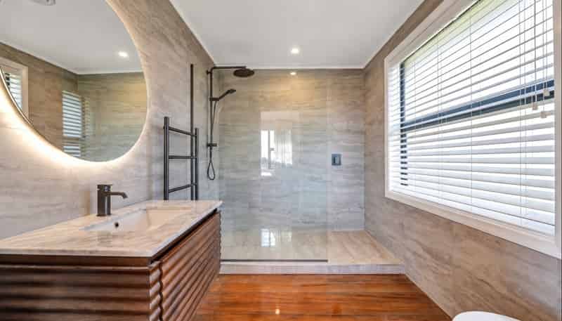 1384 Egmont Road, Egmont Village