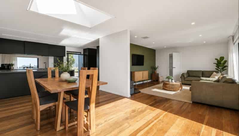 1384 Egmont Road, Egmont Village