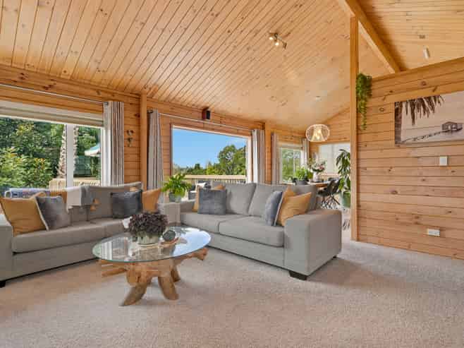 6 Te Koari Drive, Brookfield