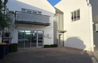 Well Presented Offices in Addington