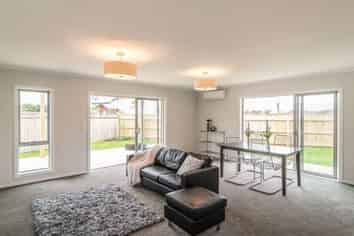 96 Mazengarb Rd, Paraparaumu Beach