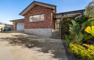 69F Karamea Street, Whalers Gate