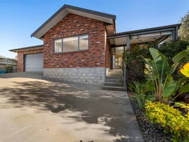 69F Karamea Street, Whalers Gate