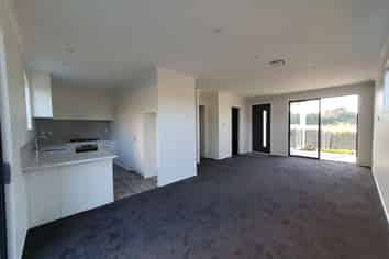 1 Koreke Close, Porirua