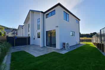 1 Koreke Close, Porirua