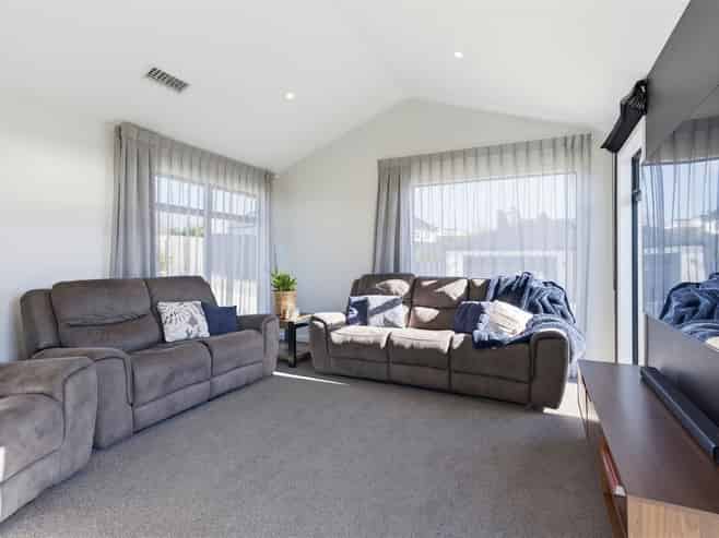 54 Les Wakefield Road, Mapua