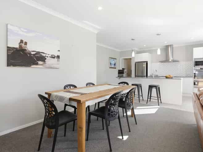 6 Cassinia Close, Papamoa
