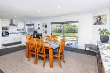 24 Gordon Davies Lane, Huntington