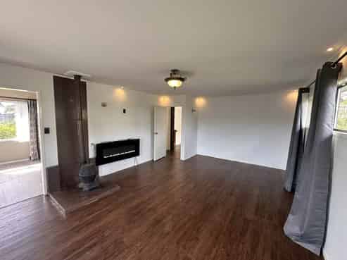 10 Sunnyridge Place , Hillsborough