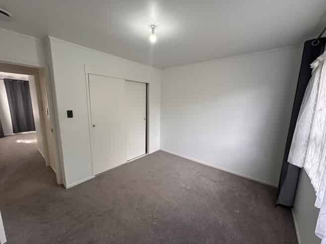10 Sunnyridge Place , Hillsborough