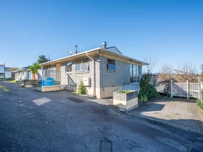 10A Mountbatten Place, Dinsdale