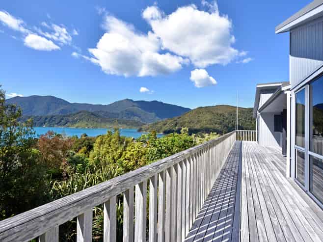 20 Worlds End Road, Tennyson Inlet