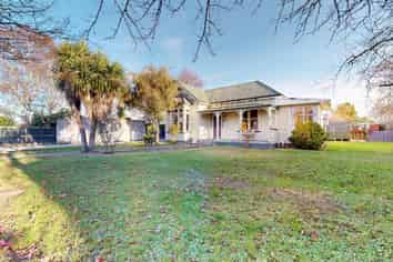53 Middle Road, Allenton