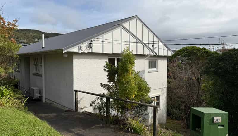 90 Donald St, Karori
