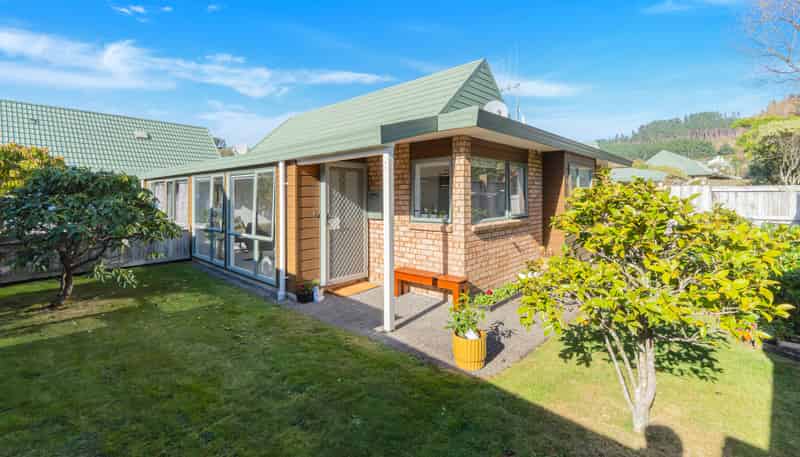 71/42 Main Road, Tawa