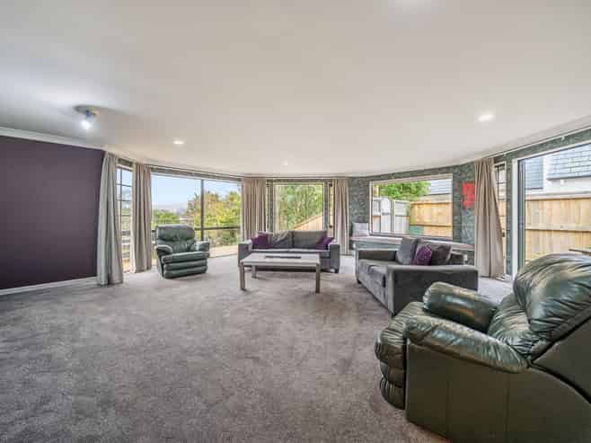 29 Clearwater Terrace, Brown Owl